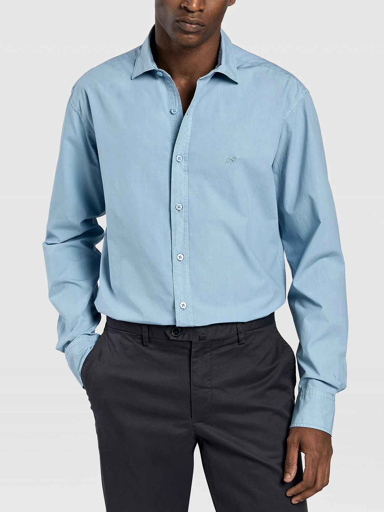 Camisa slim fit popeline garment dye - Image 15