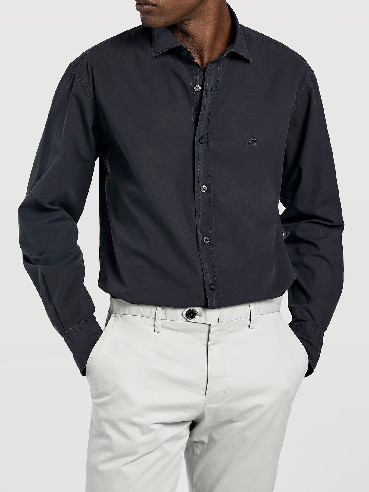 Camisa slim fit popeline garment dye - Image 5