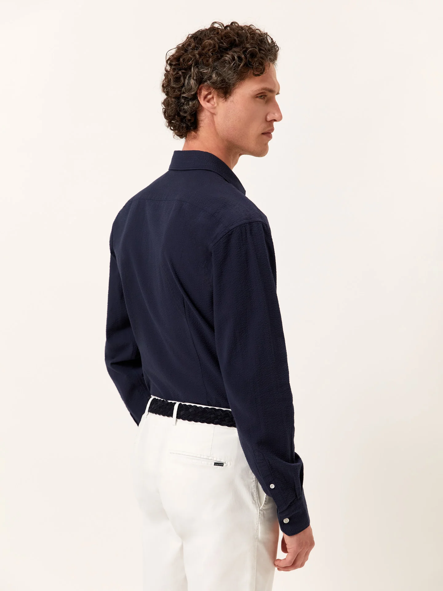 Camisa slim fit seersucker em algodão elastano com colarinho aberto - Image 3
