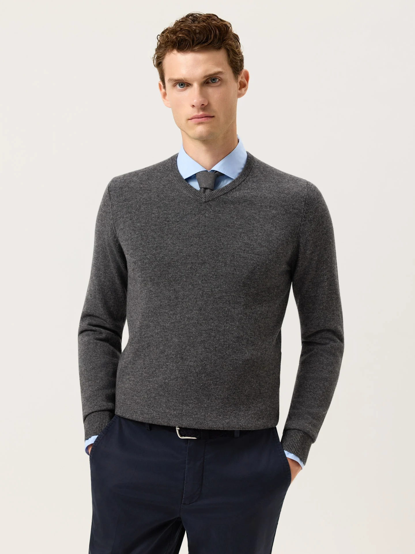 Camisola de Decote em V e Manga Comprida em Lambswool - Image 14