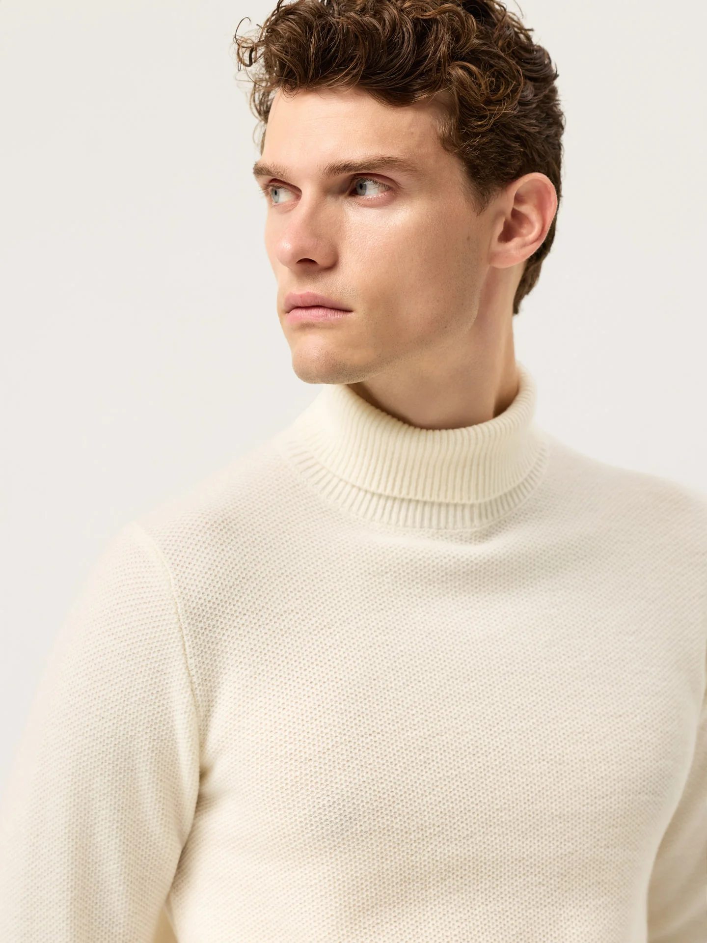 Camisola de Gola Alta e Manga Comprida com um Ponto Fantasia em Lambswool - Image 10