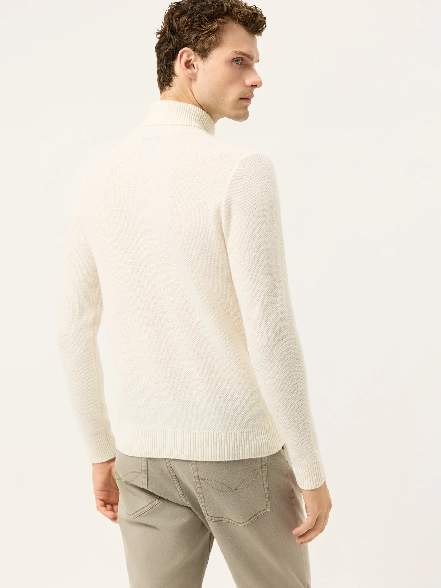Camisola de Gola Alta e Manga Comprida com um Ponto Fantasia em Lambswool - Image 11