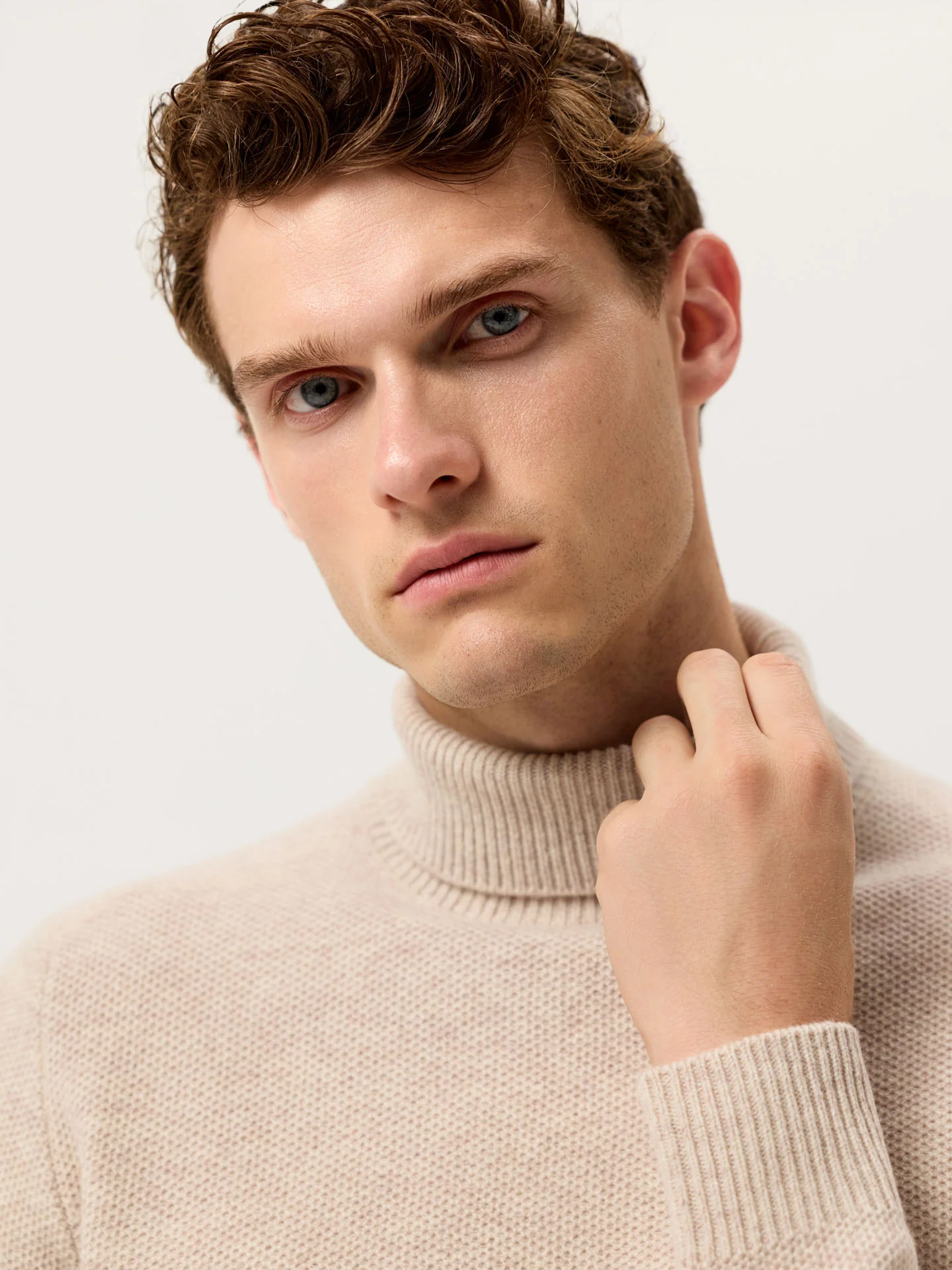 Camisola de Gola Alta e Manga Comprida com um Ponto Fantasia em Lambswool - Image 5