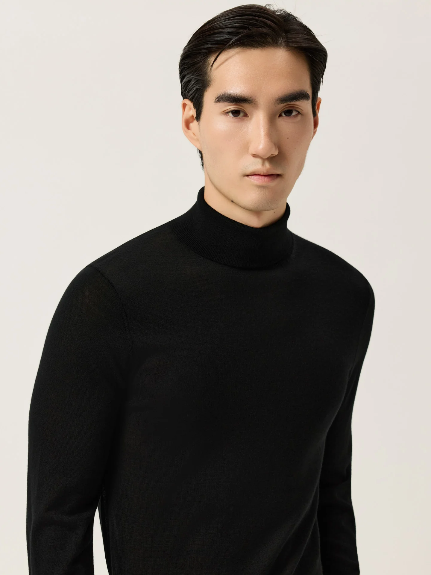 Camisola de Gola Alta e Manga Comprida em Lã Merino Extra Fina
