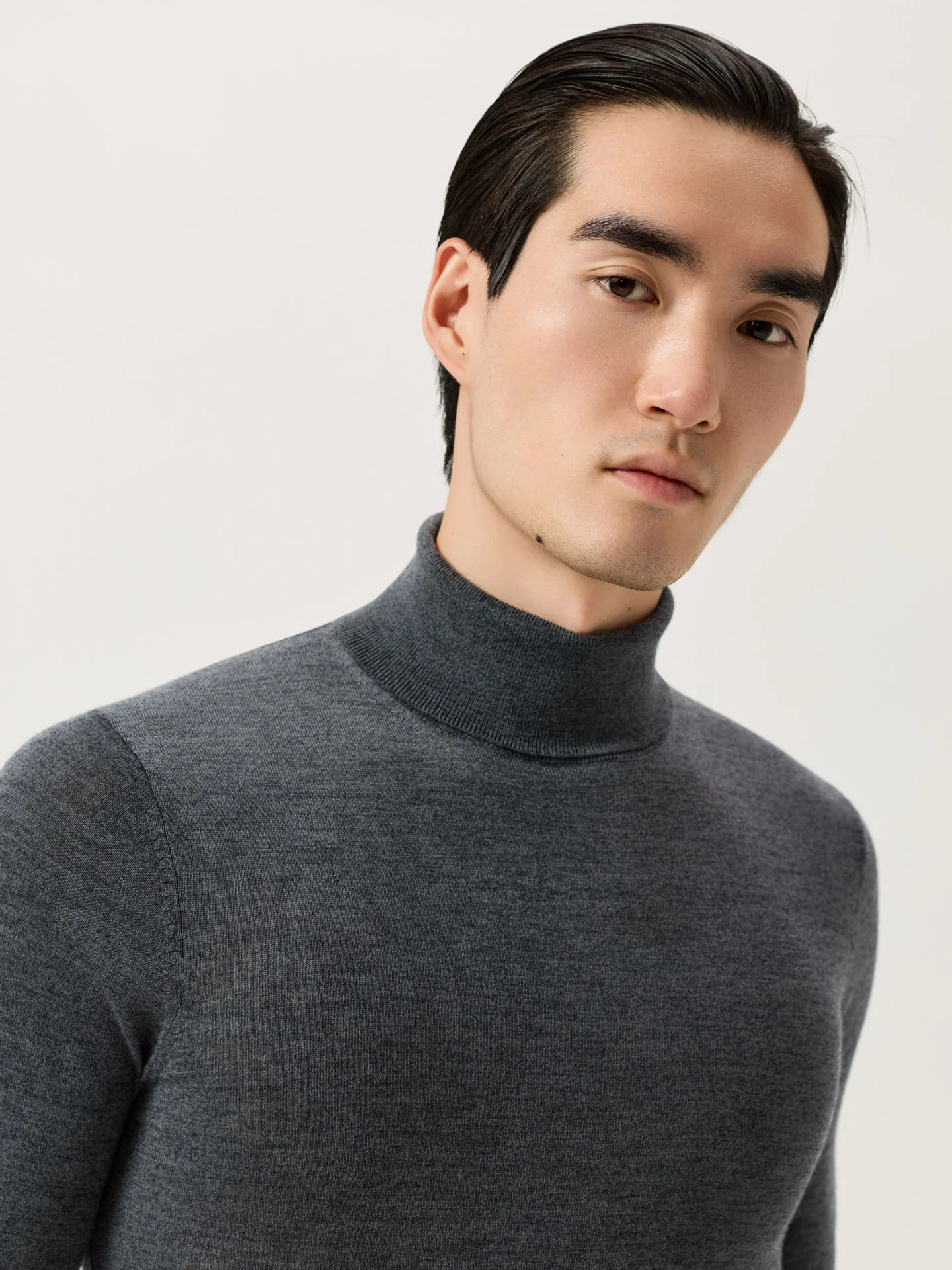 Camisola de Gola Alta e Manga Comprida em Lã Merino Extra Fina - Image 13