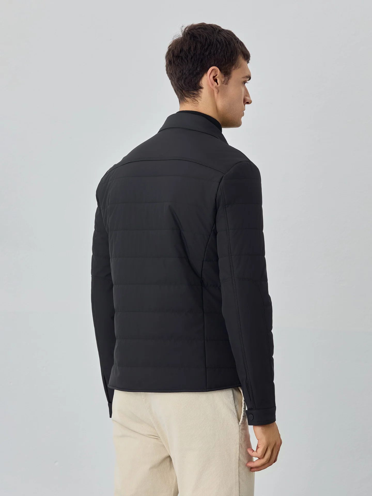 Casaco camiseiro acolchoado com bolsos no peito - Image 3