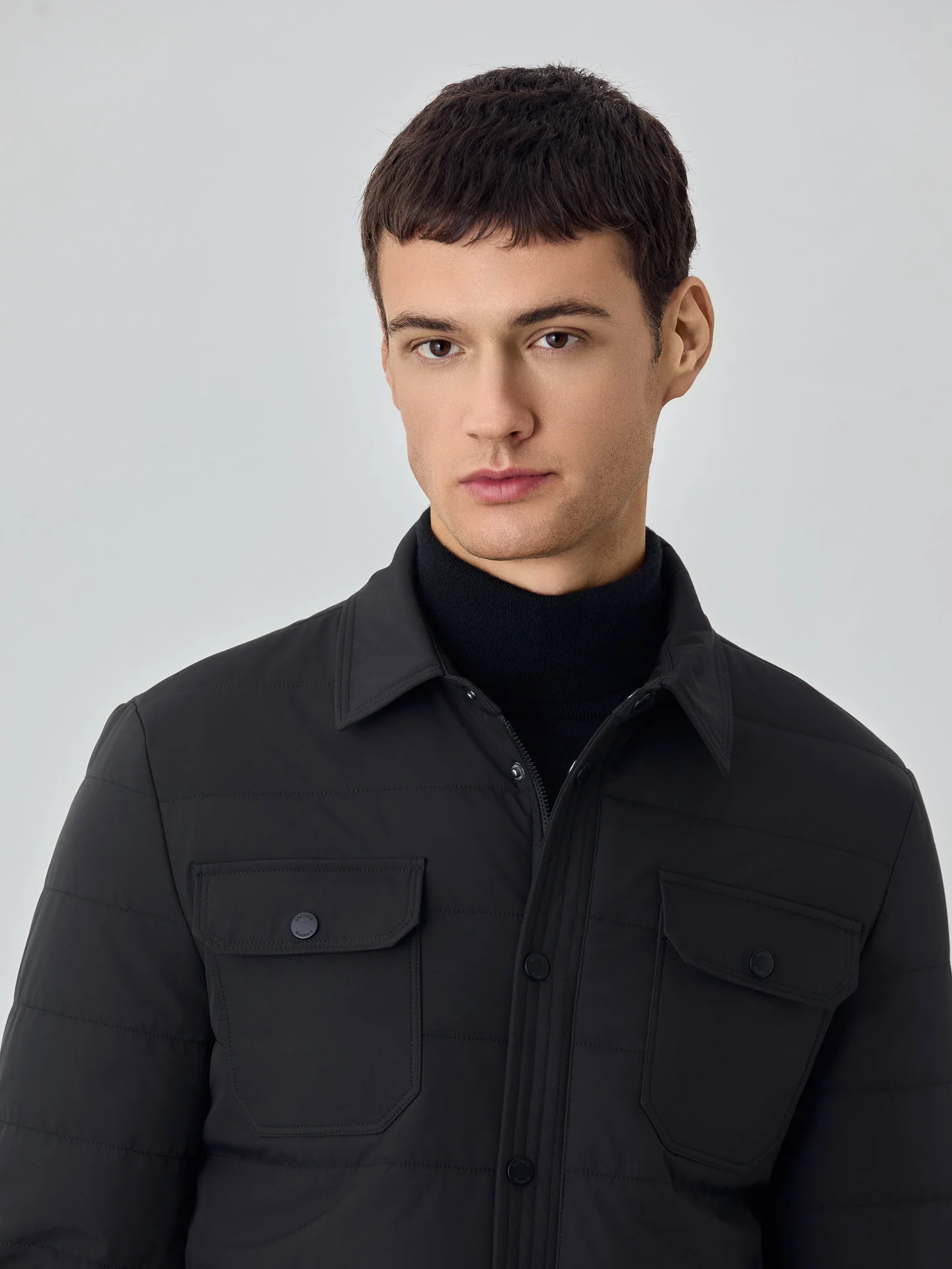 Casaco camiseiro acolchoado com bolsos no peito - Image 5