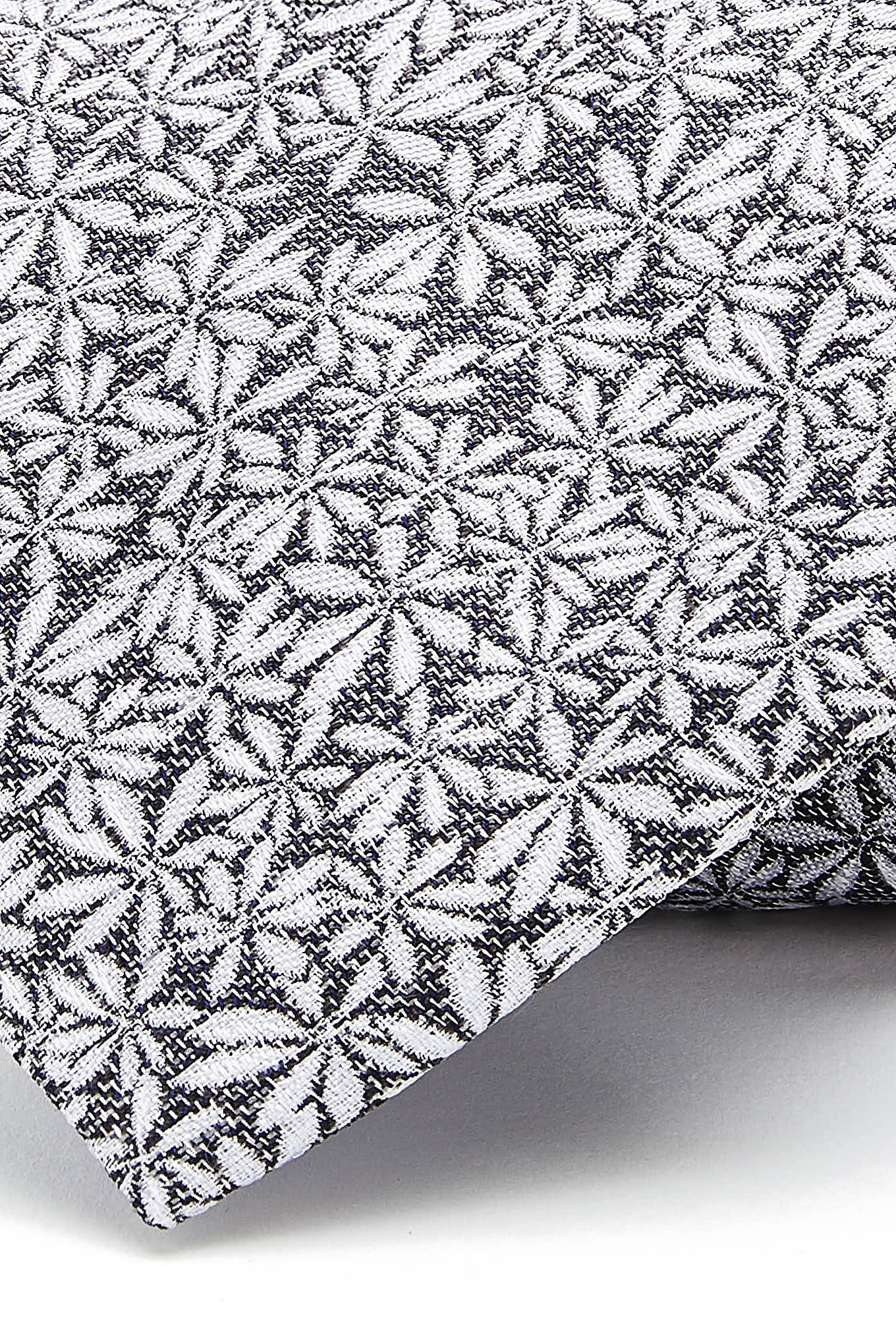 Gravata Padrão Floral 100% Seda 8cm - Image 10
