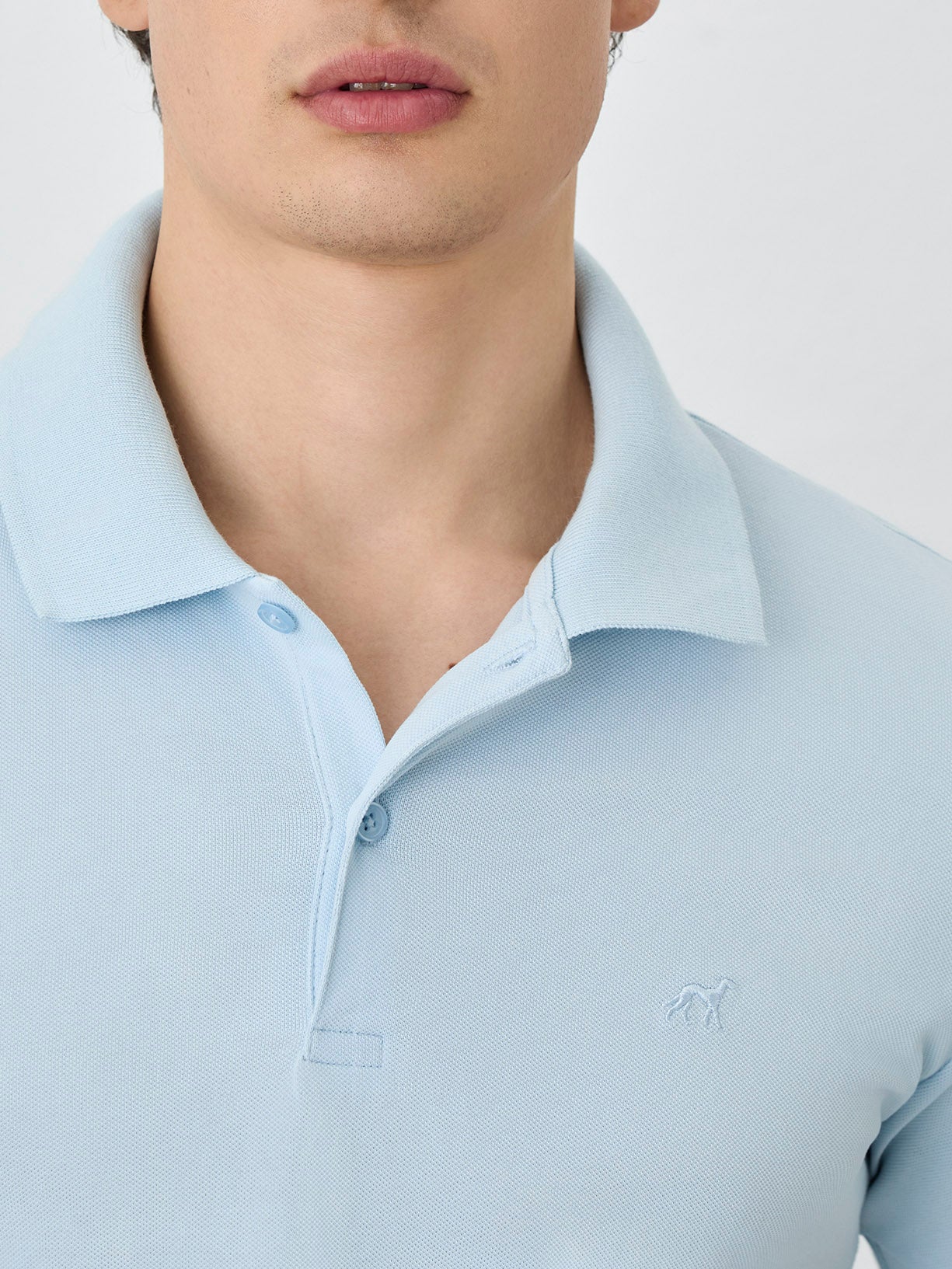 Polo Piqué Slim Fit Com Gola De Rib Em Mistura De Algodão - Image 4
