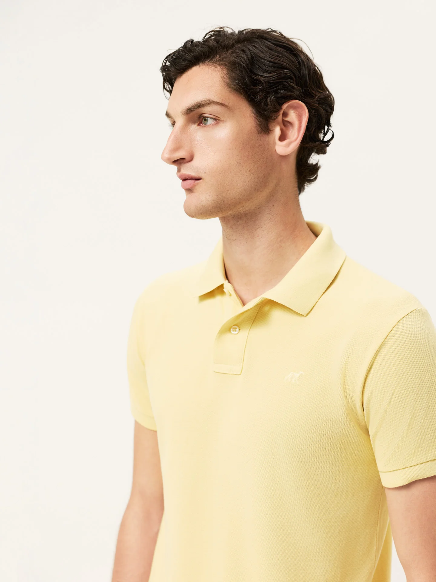 Polo slim fit em piqué da edição garment dye - Image 17