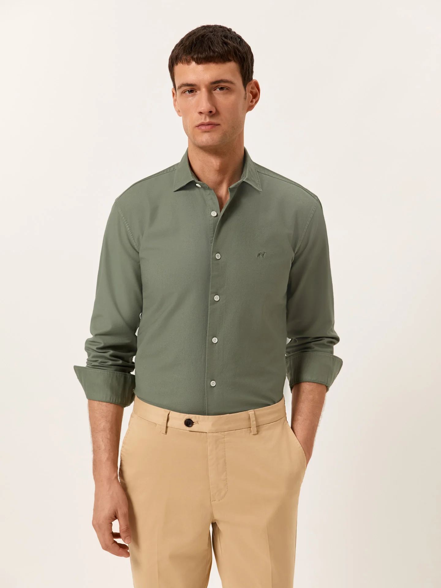 Slim Fit Camisa Oxford Aberta Garment Dye em Algodão Comfort