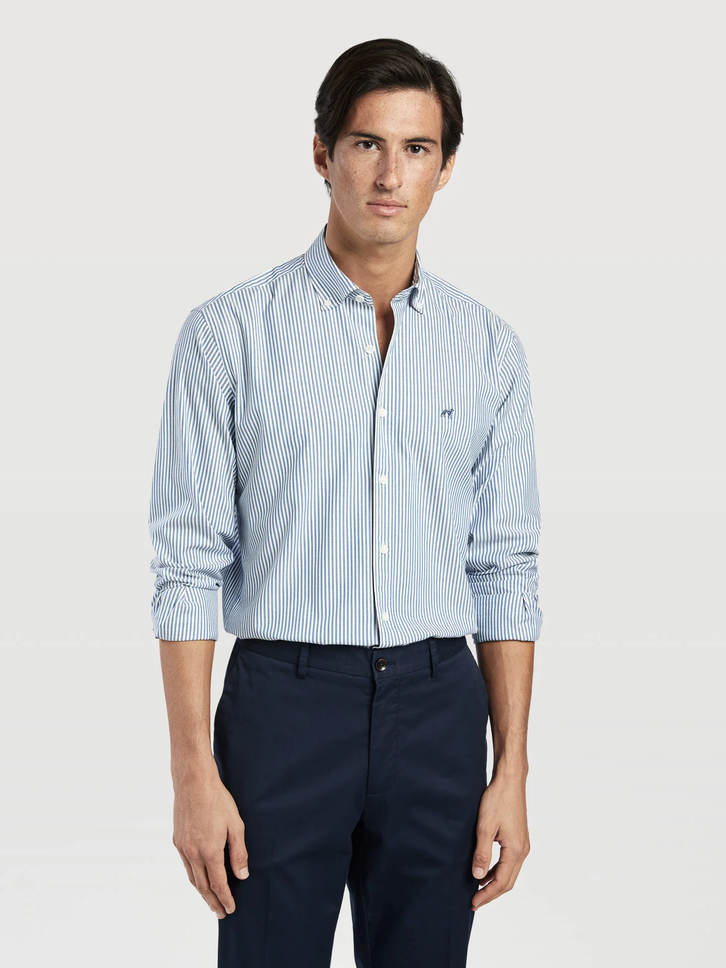 Slim Fit Camisa Oxford às Riscas em 100% Algodão BCI