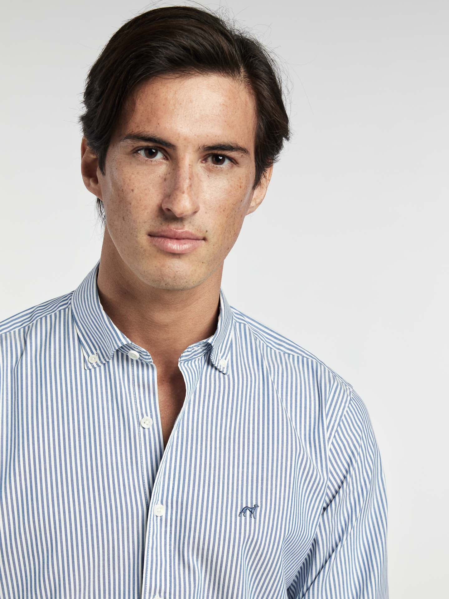 Slim Fit Camisa Oxford às Riscas em 100% Algodão BCI - Image 2