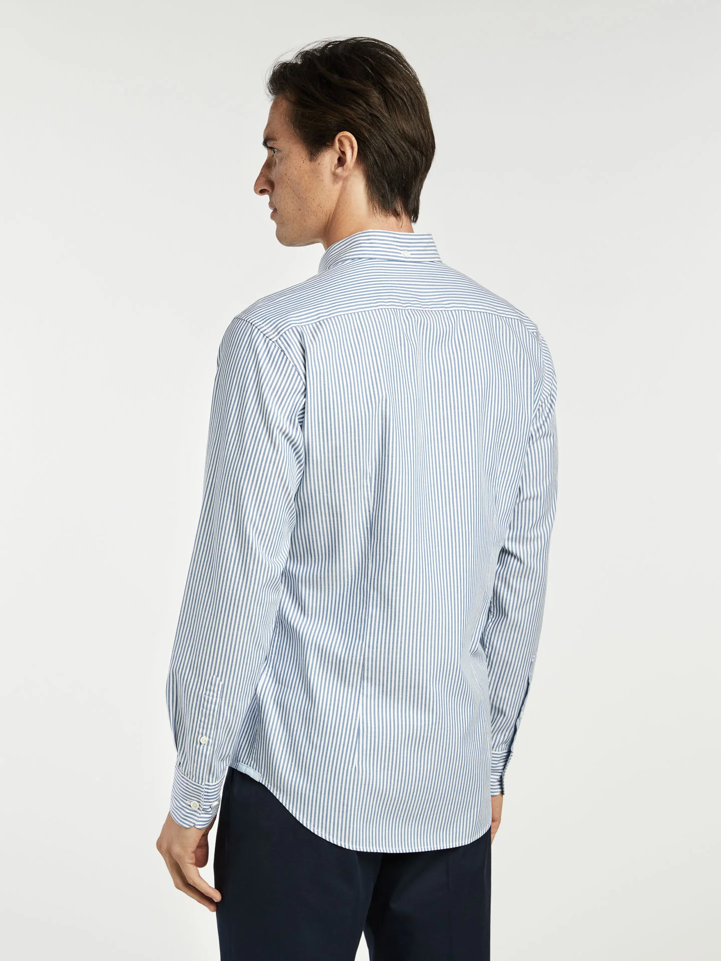Slim Fit Camisa Oxford às Riscas em 100% Algodão BCI - Image 3