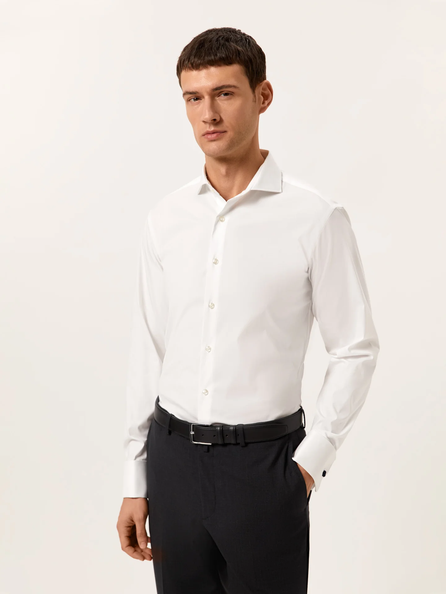 Slim Fit Camisa Popeline Travel com Punho Duplo em Algodão Comfort