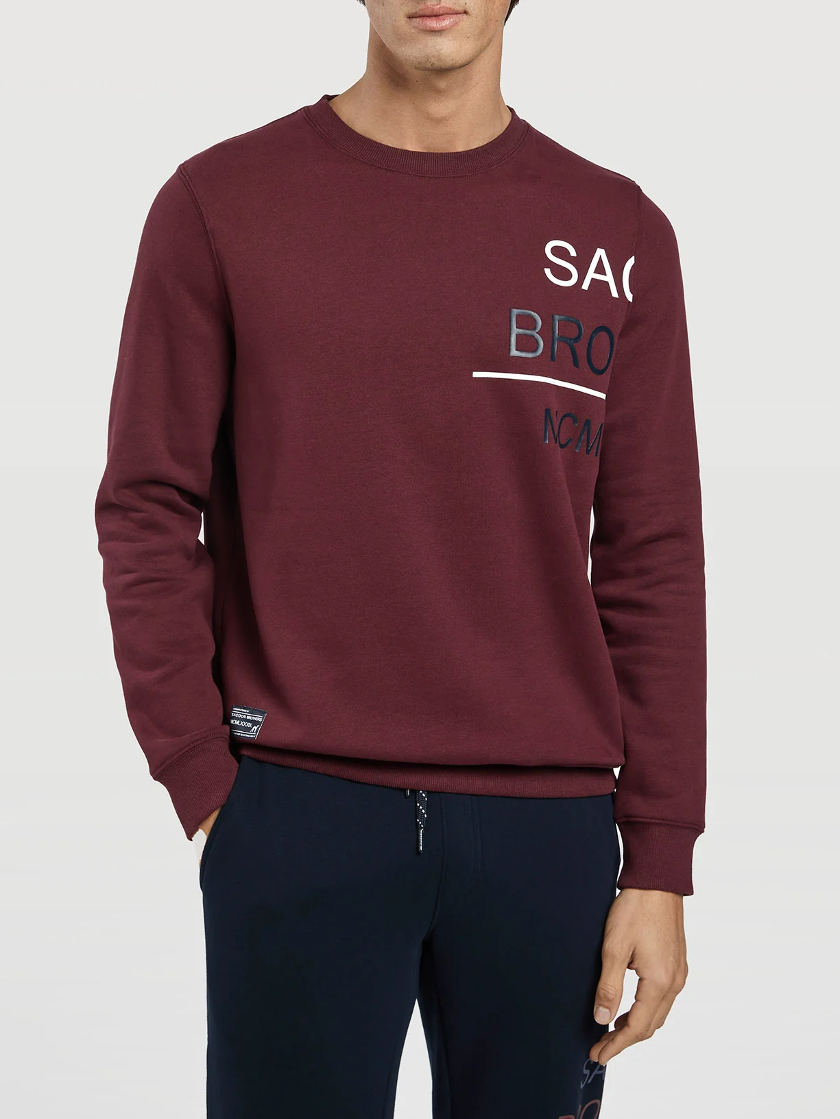 Sweatshirt com branding da coleção Gen Z - Image 7