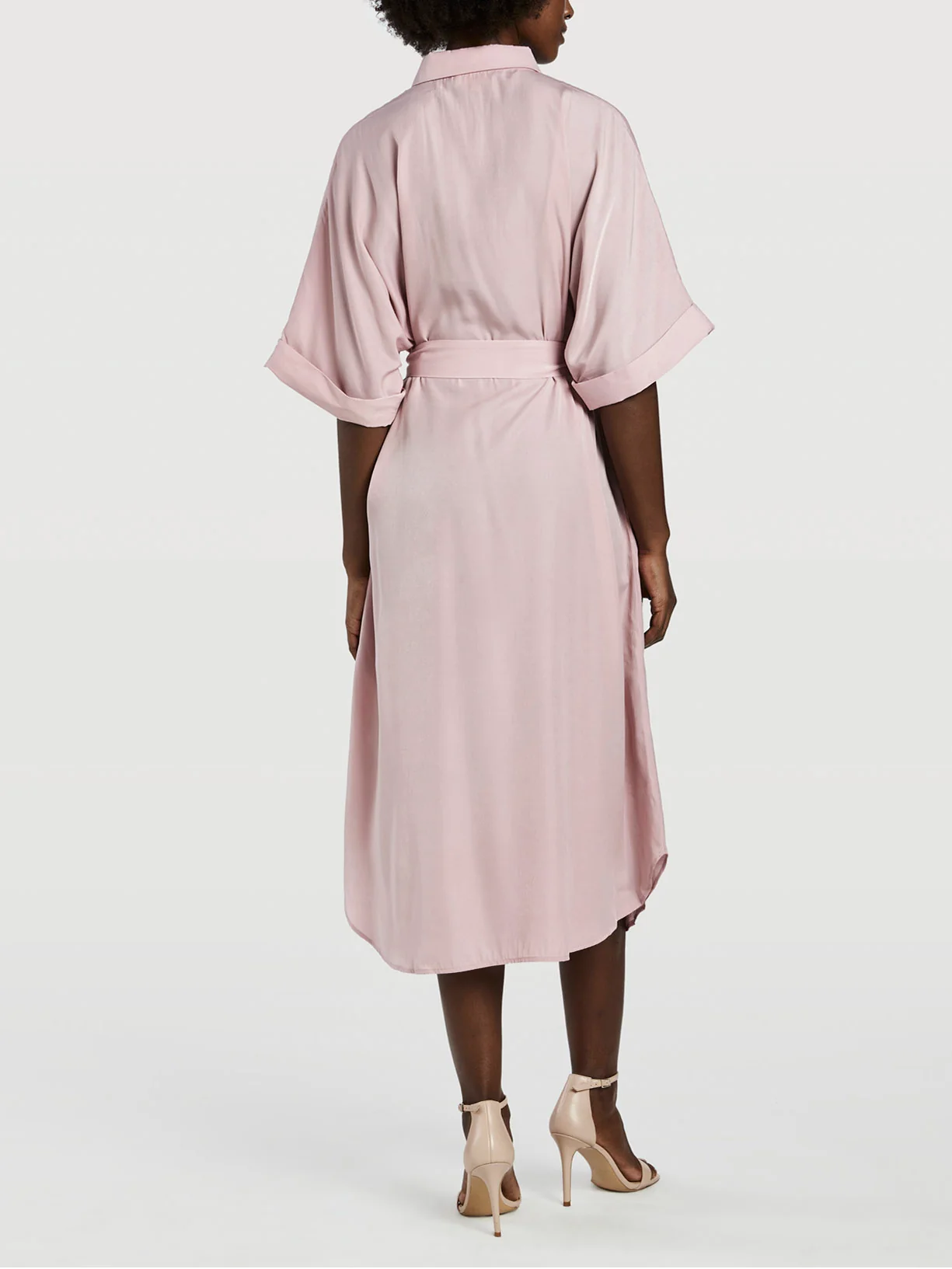 Vestido camiseiro midi - Image 3