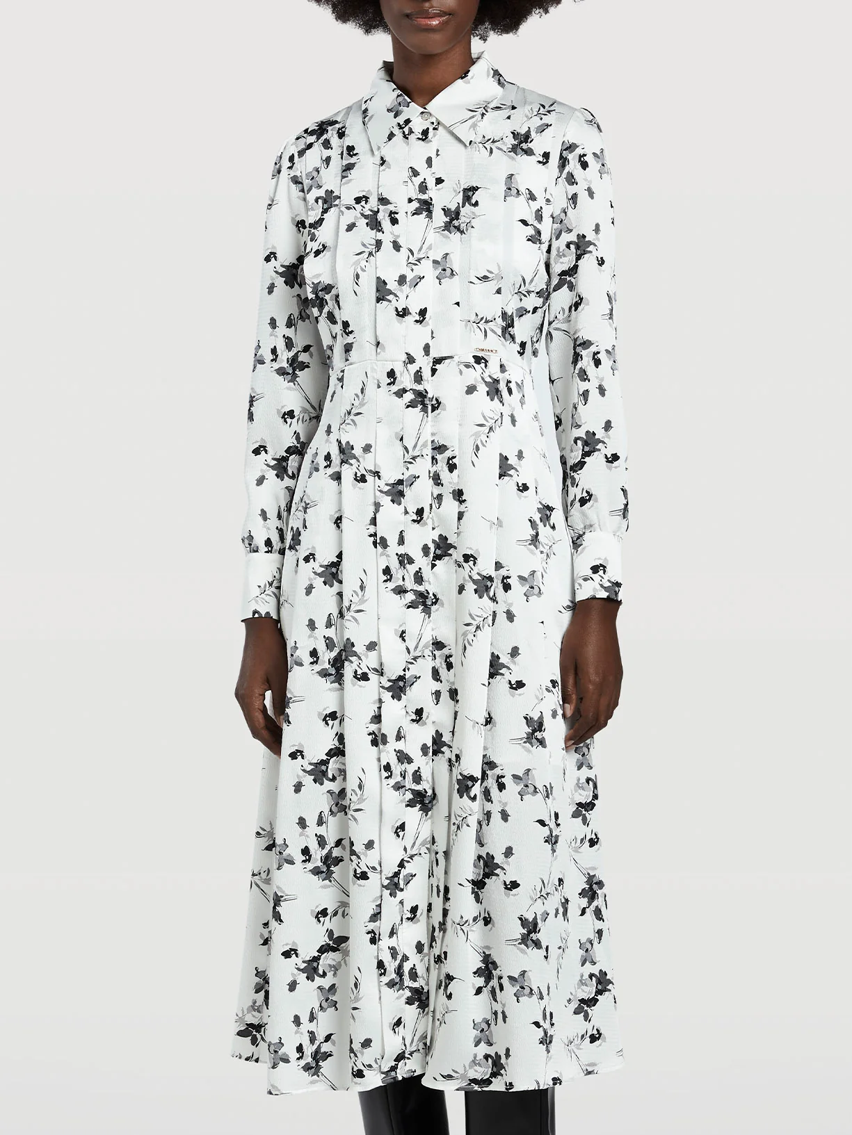 Vestido com pregas estampado