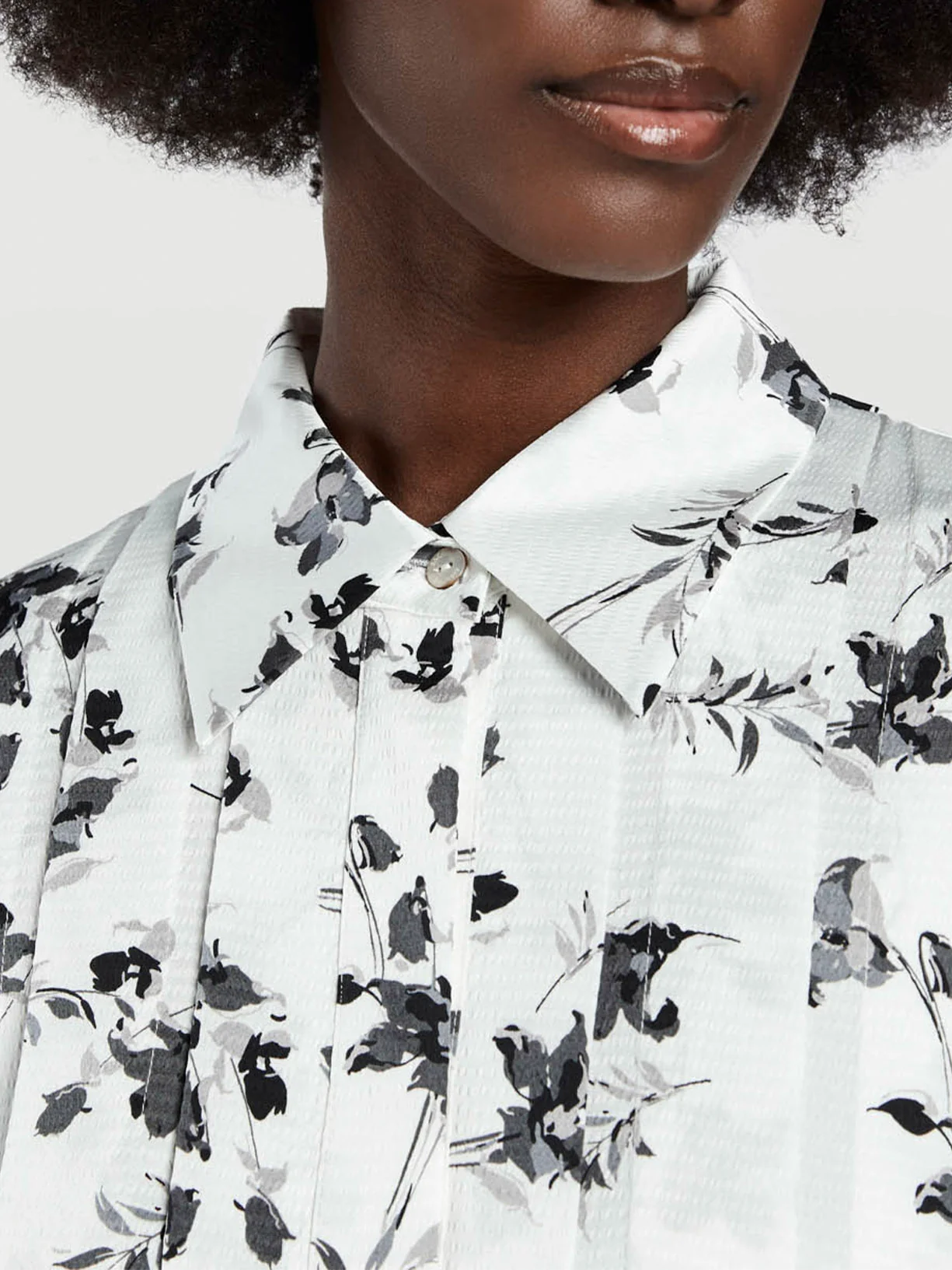 Vestido com pregas estampado - Image 3