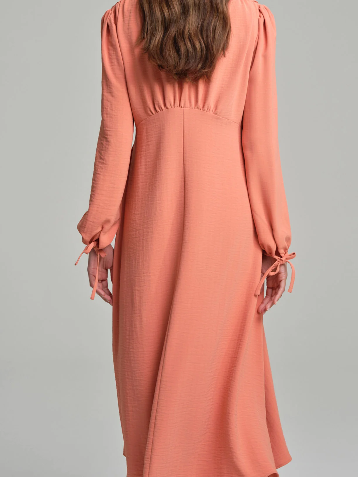 Vestido longo com decote em V e efeito franzido - Image 3